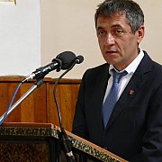 Viharos jövőt jósolnak a magyar iskoláknak – Országos tanévnyitó Gútán