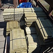 Húszezer szeggel rögzítik a vízimalom új fedelét