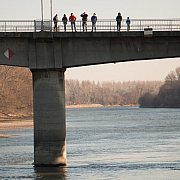 Szilveszterkor megmártóztak a Vágban