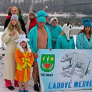 Rozmárok, jegesmedvék és jégkrémek a Vágban Gútánál