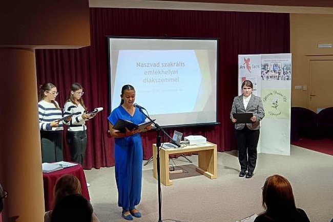 Diákok fedezték fel Naszvad szakrális értékeit