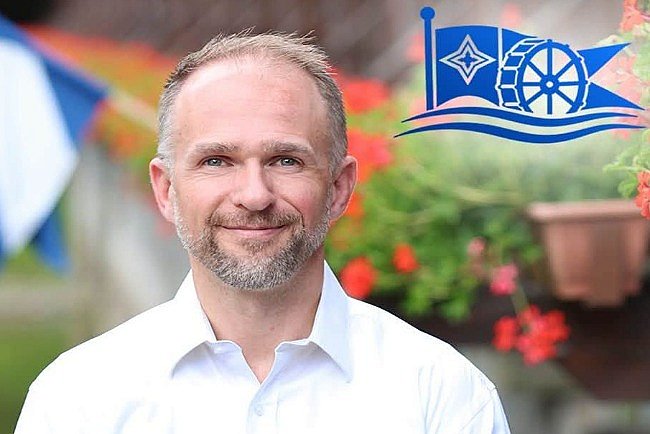 „A csapatunk egy szellemi műhely, és én imádok okos emberekkel dolgozni” - bemutatkozik Benyó Viktor képviselő jelölt